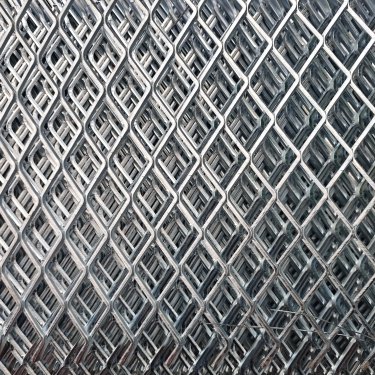 304材質(zhì)25×50×3.0厚不銹鋼鋼板網(wǎng)